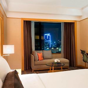 Deluxe Zimmer mit Kingsize-Bett